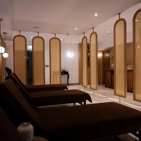 Hotel Orhideea & 4*