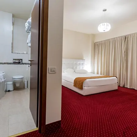 Hotel Orhideea & 4*