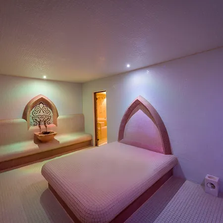 Hotel Orhideea & 4*
